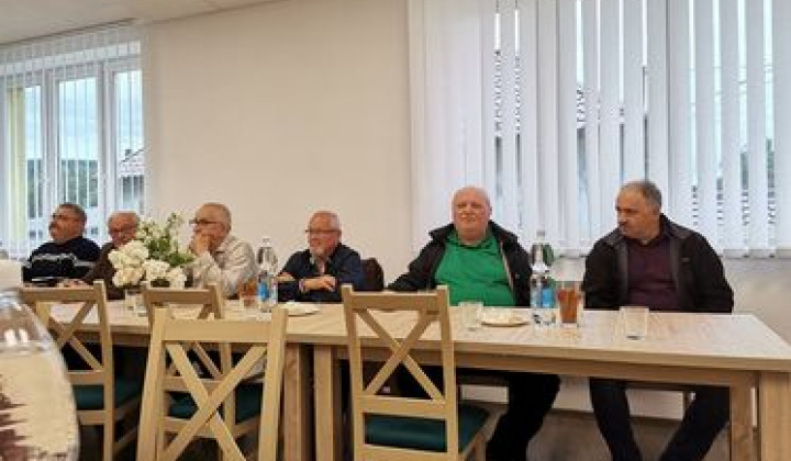 klub dôchodcov stretnutie